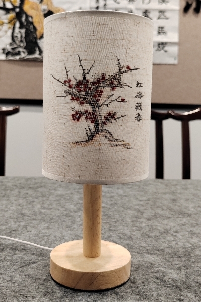 梅魂砺洁（作者：陈俏）_副本.jpg